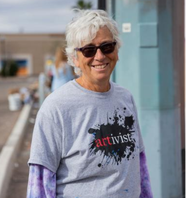 Photo of Wendy Hultsman